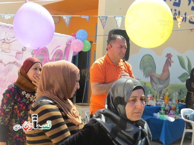 كفرقاسم – فيديو: بساتين الامل, السلام , والمحبة تحتفل بعيد الام على انغام عمو انس وجوقته ..